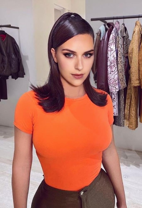Middle_women 44
